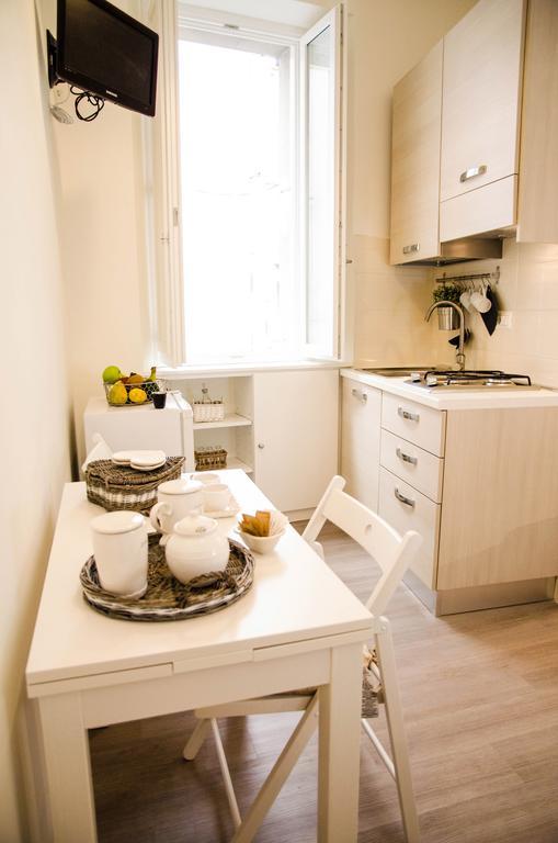 Madonna Dei Monti Apartment Рим Екстериор снимка
