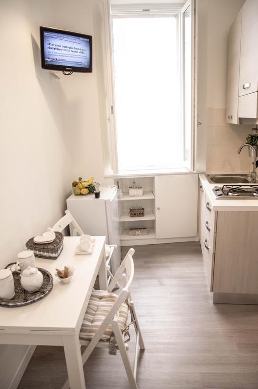 Madonna Dei Monti Apartment Рим Екстериор снимка