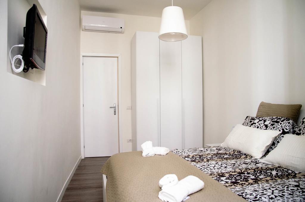Madonna Dei Monti Apartment Рим Екстериор снимка